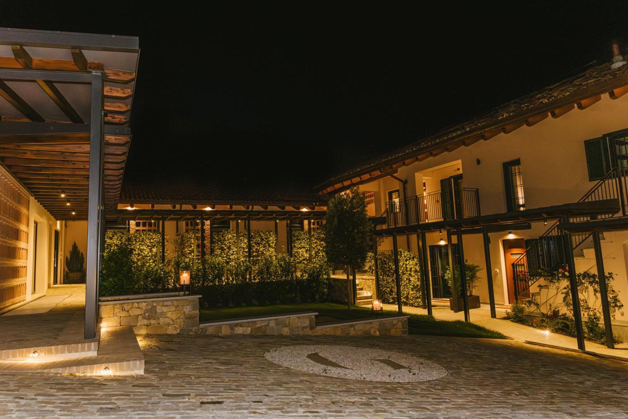 Garesio Wine Resort Serralunga d'Alba Dış mekan fotoğraf