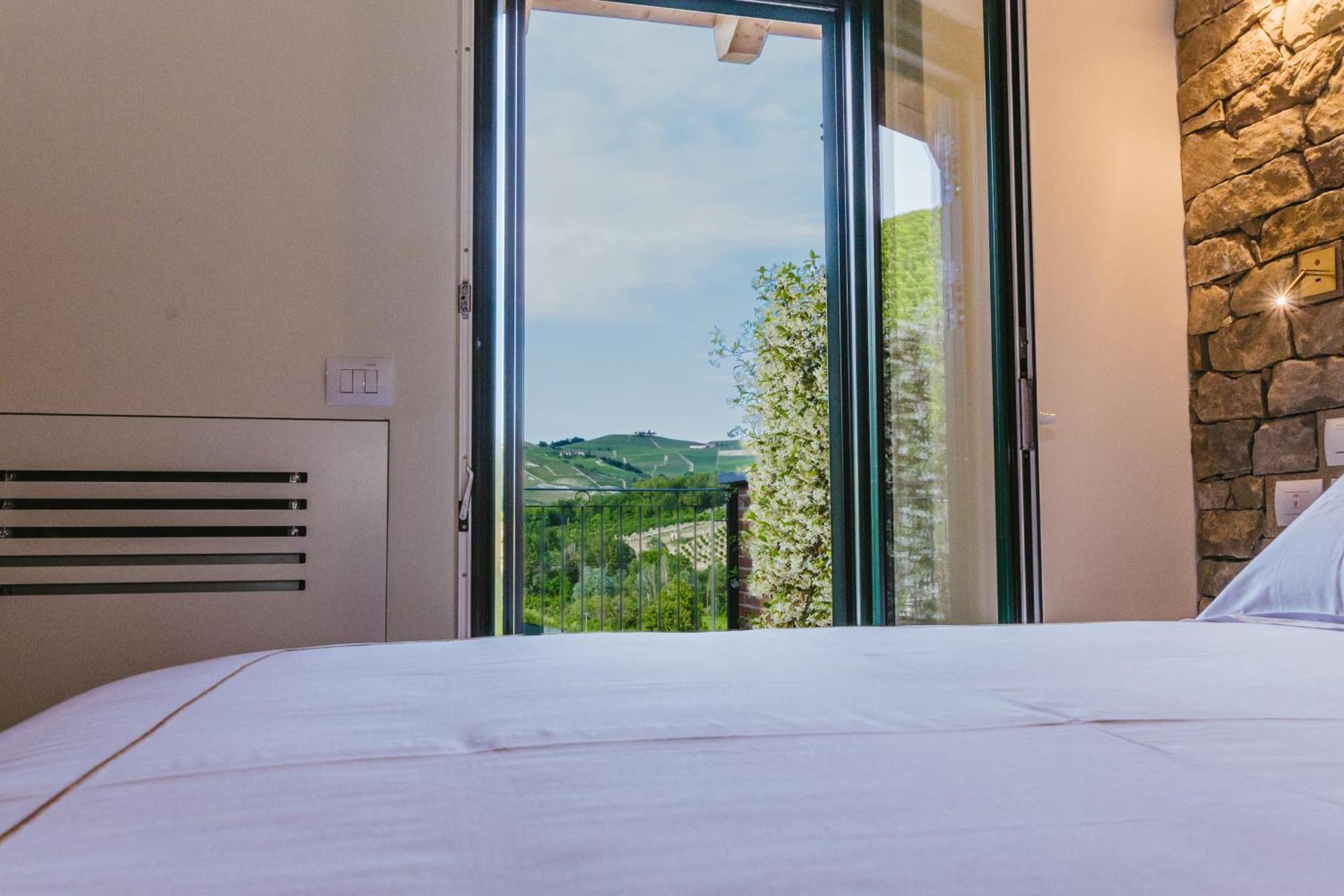 Garesio Wine Resort Serralunga d'Alba Dış mekan fotoğraf