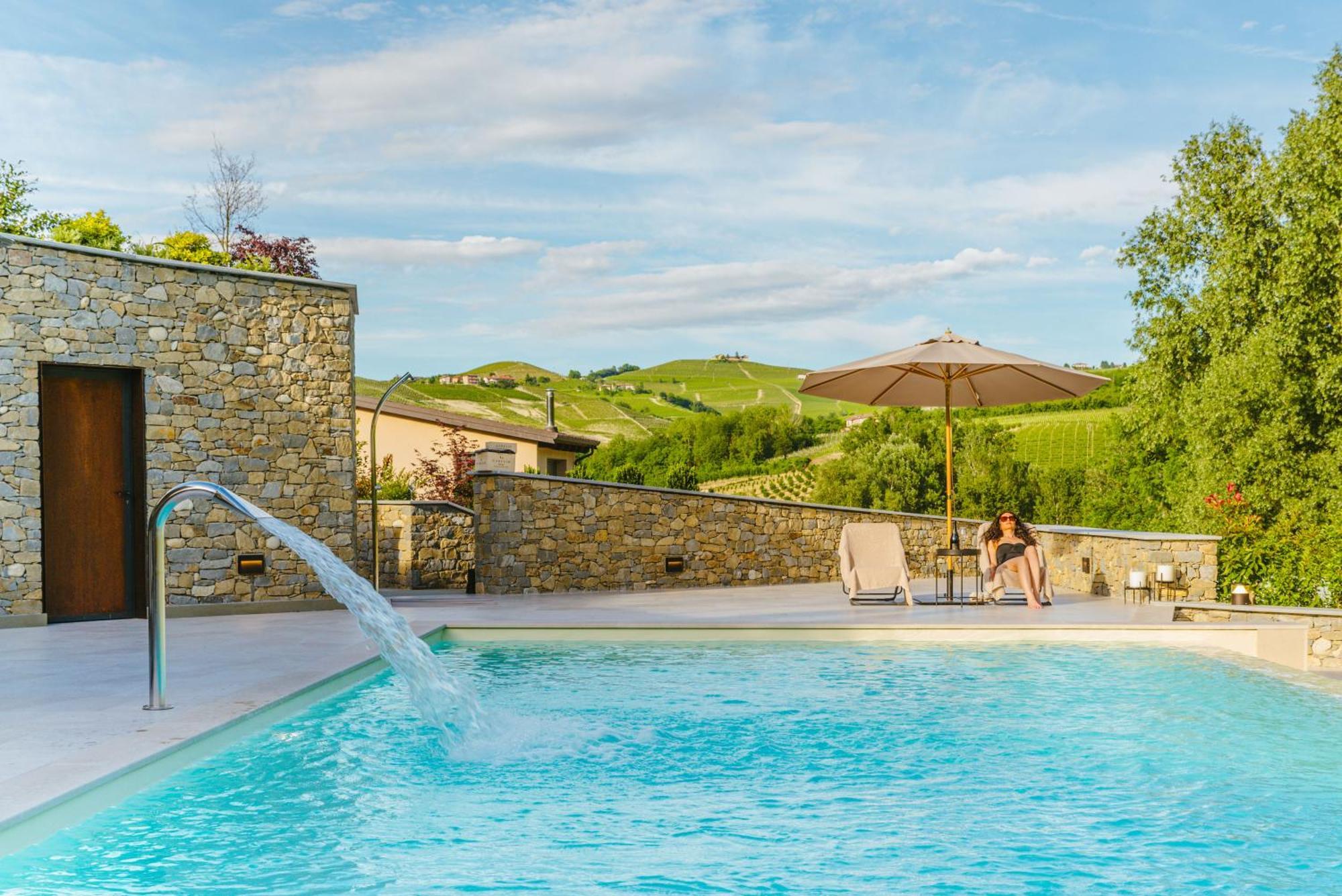 Garesio Wine Resort Serralunga d'Alba Dış mekan fotoğraf