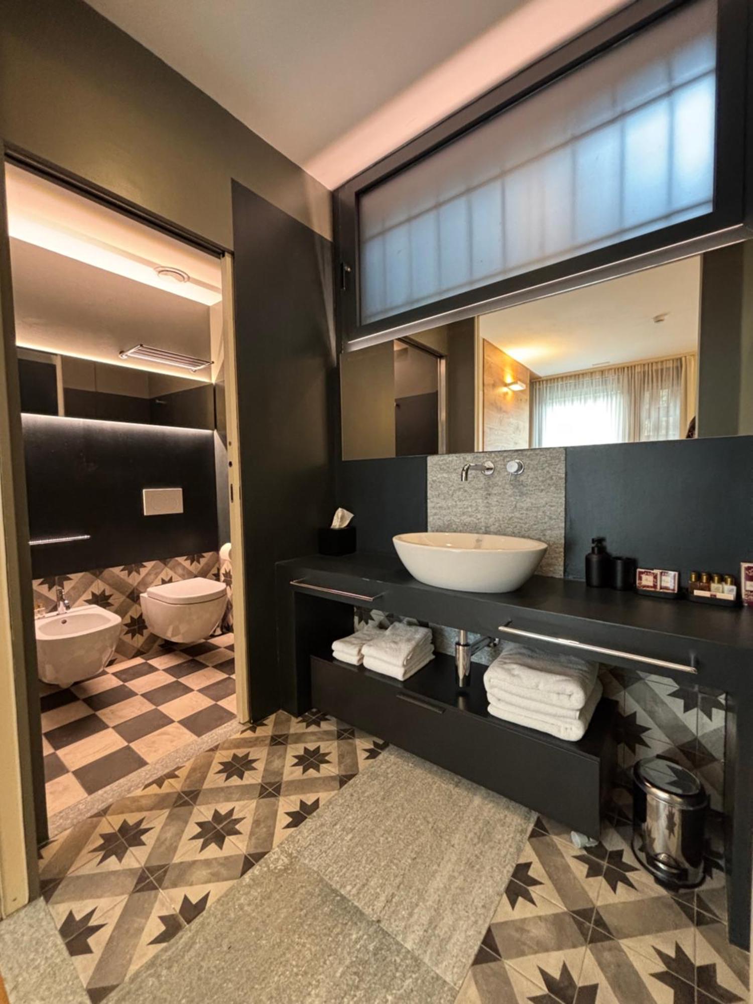 Garesio Wine Resort Serralunga d'Alba Dış mekan fotoğraf